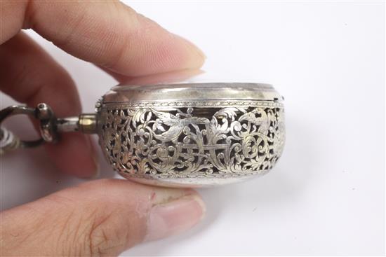 An early 18th century silver pair cased repeating verge pocket watch by David Lestourgeon, London,